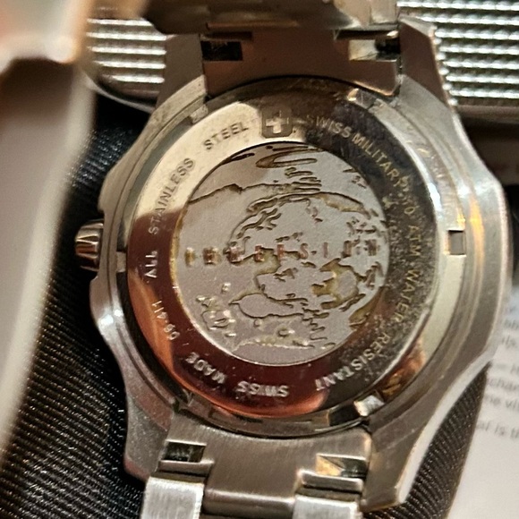 Wenger Swiss Military all stainless steel divers watch, vintage - Picture 5 of 8